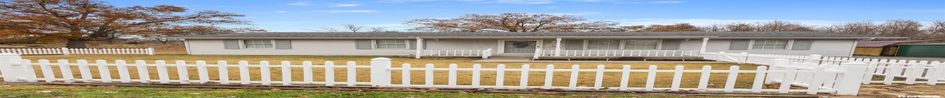 1200 ACADEMY Street, Eldorado, Illinois 62930, 3 Bedrooms Bedrooms, 0 ,1 BathroomBathrooms,Residential,For Sale,ACADEMY,0,RMAEB460535