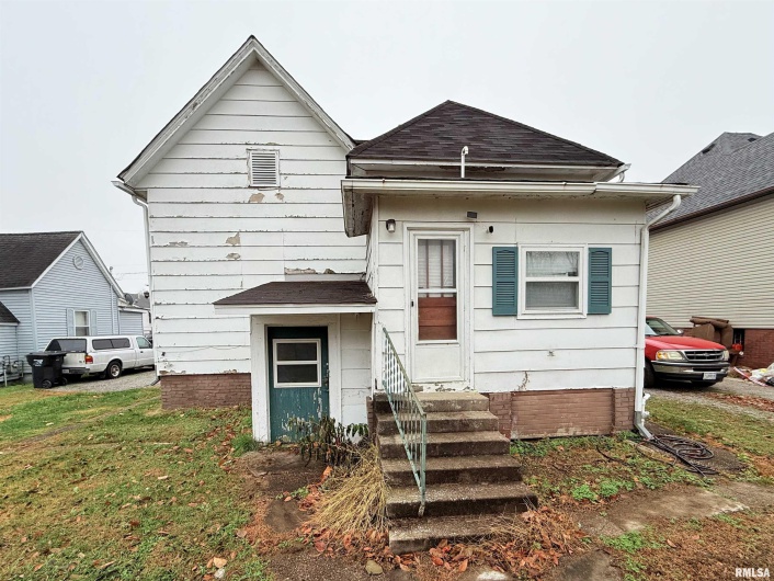 504 SOUTH Street, Harrisburg, Illinois 62946, 2 Bedrooms Bedrooms, 0 ,1 BathroomBathrooms,Residential,For Sale,SOUTH,0,RMAEB460538