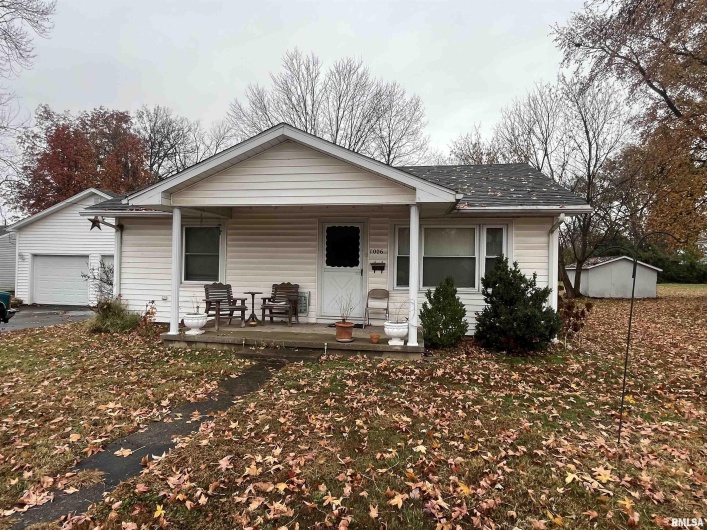 1006 GARFIELD Street, Marion, Illinois 62959, 2 Bedrooms Bedrooms, 0 ,2 BathroomsBathrooms,Residential,For Sale,GARFIELD,0,RMAEB460539