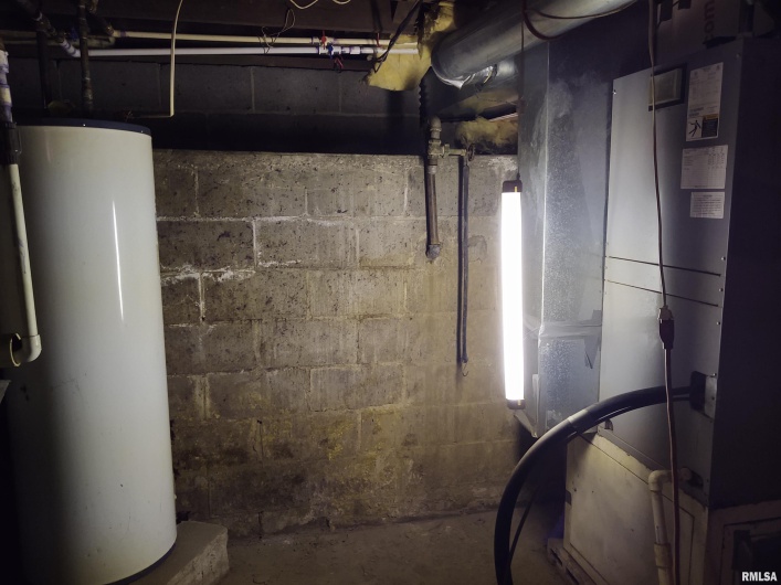 7280 Buncombe Road, Buncombe, Illinois 62912, 2 Bedrooms Bedrooms, 0 ,1 BathroomBathrooms,Residential,For Sale,Buncombe,0,RMAEB455718