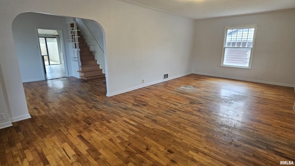 203 ORCHARD Drive, Carbondale, Illinois 62901, 3 Bedrooms Bedrooms, 0 ,3 BathroomsBathrooms,Residential,For Sale,ORCHARD,0,RMAEB460544