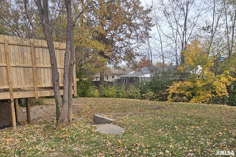 203 ORCHARD Drive, Carbondale, Illinois 62901, 3 Bedrooms Bedrooms, 0 ,3 BathroomsBathrooms,Residential,For Sale,ORCHARD,0,RMAEB460544