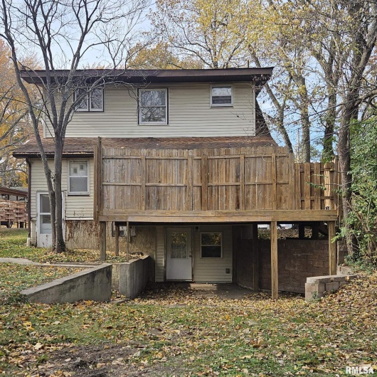 203 ORCHARD Drive, Carbondale, Illinois 62901, 3 Bedrooms Bedrooms, 0 ,3 BathroomsBathrooms,Residential,For Sale,ORCHARD,0,RMAEB460544