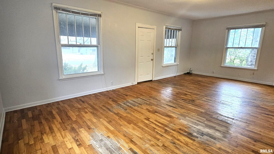 203 ORCHARD Drive, Carbondale, Illinois 62901, 3 Bedrooms Bedrooms, 0 ,3 BathroomsBathrooms,Residential,For Sale,ORCHARD,0,RMAEB460544