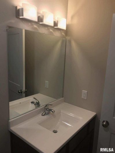 1205 Otis Street, Marion, Illinois 62959, 0 , 0 ,0,Residential Income,For Sale,Otis,0,RMAEB458703