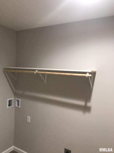 1205 Otis Street, Marion, Illinois 62959, 0 , 0 ,0,Residential Income,For Sale,Otis,0,RMAEB458703