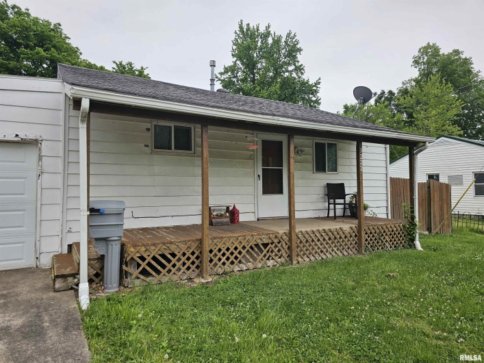 1222 MIDWAY Court, Marion, Illinois 62959, 2 Bedrooms Bedrooms, 0 ,1 BathroomBathrooms,Residential,For Sale,MIDWAY,0,RMAQC4263680