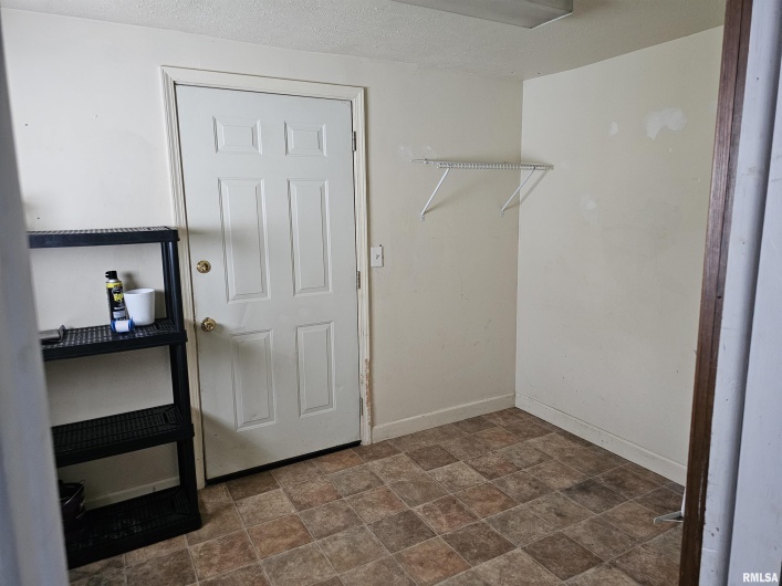 1222 MIDWAY Court, Marion, Illinois 62959, 2 Bedrooms Bedrooms, 0 ,1 BathroomBathrooms,Residential,For Sale,MIDWAY,0,RMAQC4263680