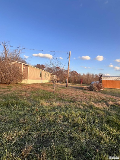 860 Lick Creek Road, Buncombe, Illinois 62912, 3 Bedrooms Bedrooms, 0 ,2 BathroomsBathrooms,Residential,For Sale,Lick Creek,0,RMAQC4269569