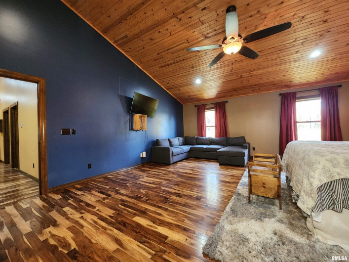 253 Ween Road, DeSoto, Illinois 62924, 7 Bedrooms Bedrooms, 0 ,4 BathroomsBathrooms,Residential,For Sale,Ween,0,RMAEB460556