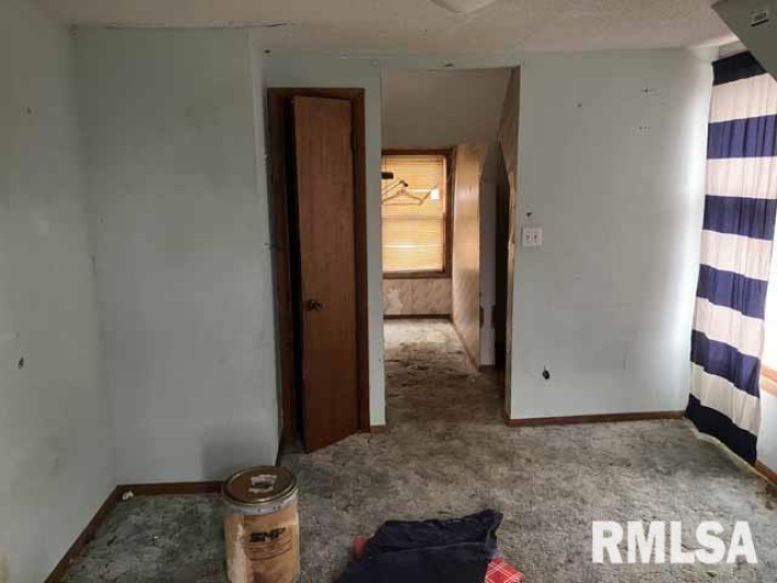 915 MADISON Street, Marion, Illinois 62959, 2 Bedrooms Bedrooms, 0 ,1 BathroomBathrooms,Residential,For Sale,MADISON,0,RMAEB460558