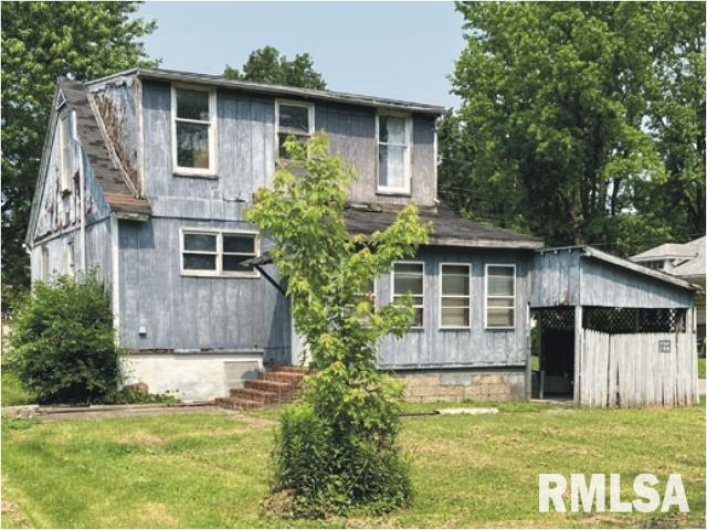 915 MADISON Street, Marion, Illinois 62959, 2 Bedrooms Bedrooms, 0 ,1 BathroomBathrooms,Residential,For Sale,MADISON,0,RMAEB460558