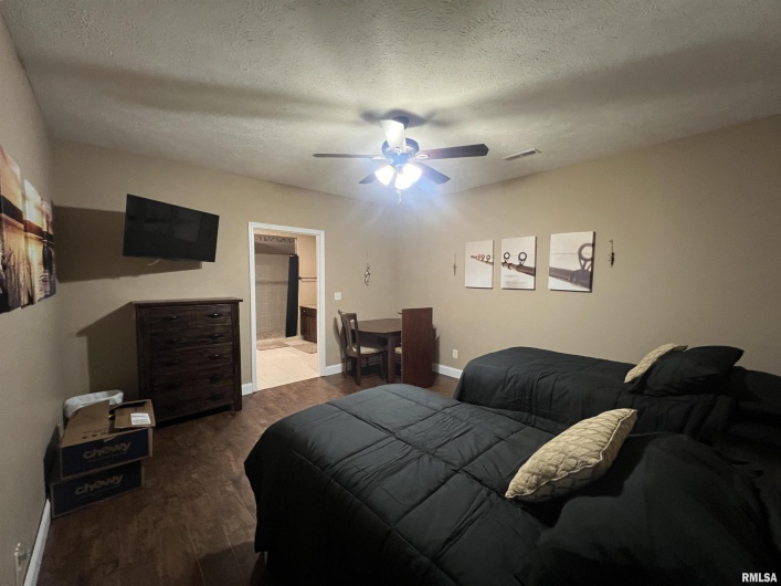 1415 Lake Shore Drive South, Goreville, Illinois 62939, 3 Bedrooms Bedrooms, 0 ,3 BathroomsBathrooms,Residential,For Sale,Lake Shore Drive South,0,RMAEB460567