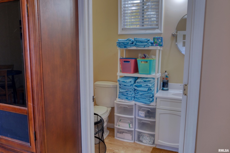 1415 Lake Shore Drive South, Goreville, Illinois 62939, 3 Bedrooms Bedrooms, 0 ,3 BathroomsBathrooms,Residential,For Sale,Lake Shore Drive South,0,RMAEB460567