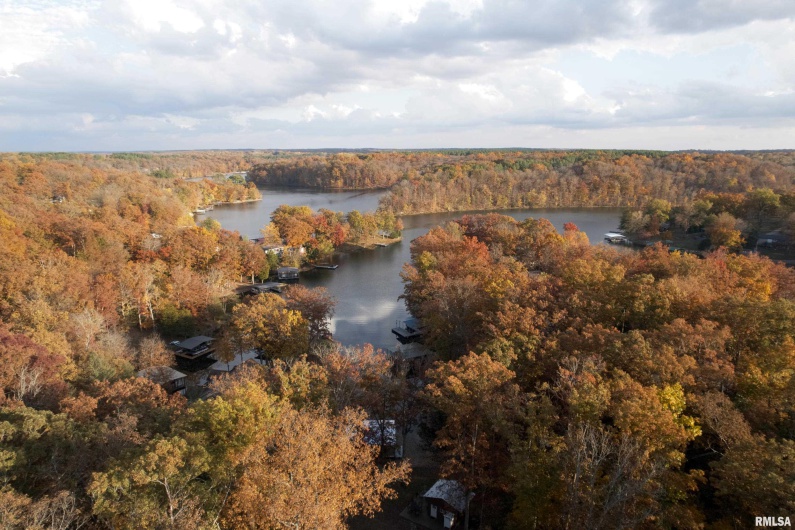 1415 Lake Shore Drive South, Goreville, Illinois 62939, 3 Bedrooms Bedrooms, 0 ,3 BathroomsBathrooms,Residential,For Sale,Lake Shore Drive South,0,RMAEB460567