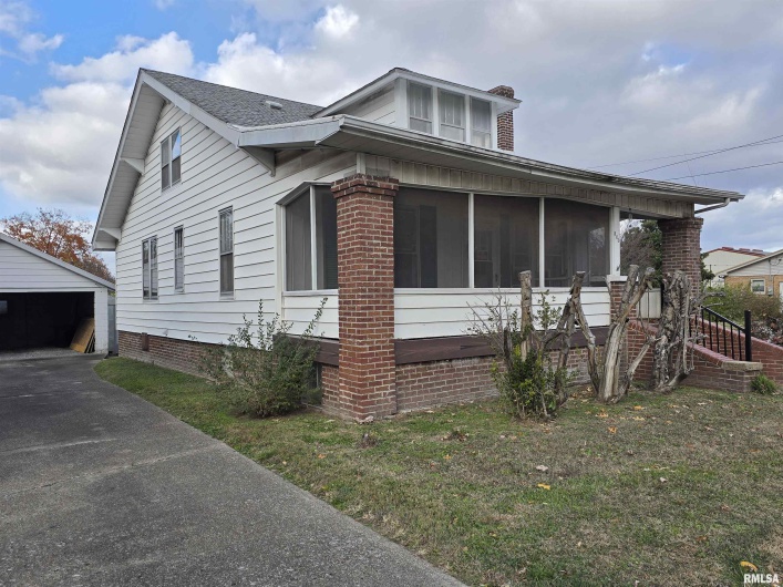 500 SLOAN Street, Harrisburg, Illinois 62946, 3 Bedrooms Bedrooms, 0 ,1 BathroomBathrooms,Residential,For Sale,SLOAN,0,RMAEB460575