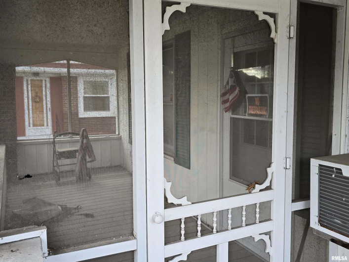 500 SLOAN Street, Harrisburg, Illinois 62946, 3 Bedrooms Bedrooms, 0 ,1 BathroomBathrooms,Residential,For Sale,SLOAN,0,RMAEB460575