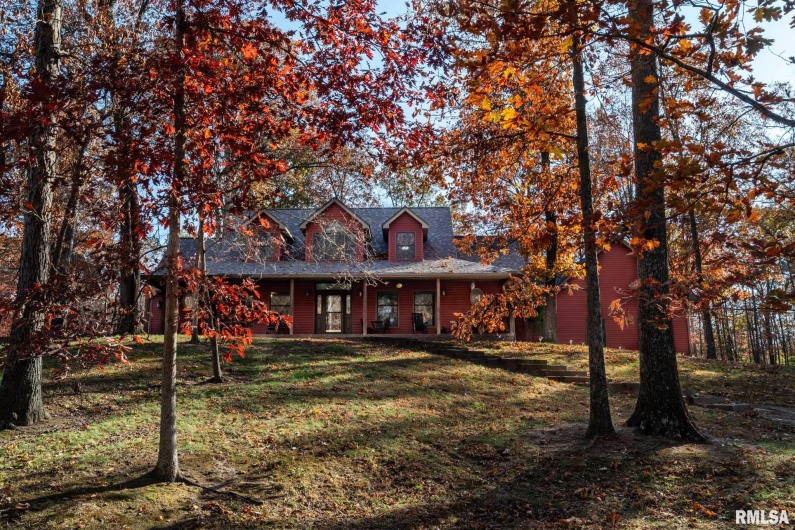 1901 Spring Garden Road, Marion, Illinois 62959, 4 Bedrooms Bedrooms, 0 ,3 BathroomsBathrooms,Residential,For Sale,Spring Garden,0,RMAQC4269668