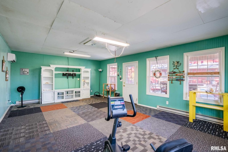 1901 Spring Garden Road, Marion, Illinois 62959, 4 Bedrooms Bedrooms, 0 ,3 BathroomsBathrooms,Residential,For Sale,Spring Garden,0,RMAQC4269668