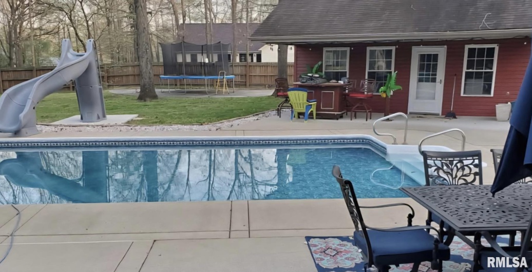 1901 Spring Garden Road, Marion, Illinois 62959, 4 Bedrooms Bedrooms, 0 ,3 BathroomsBathrooms,Residential,For Sale,Spring Garden,0,RMAQC4269668