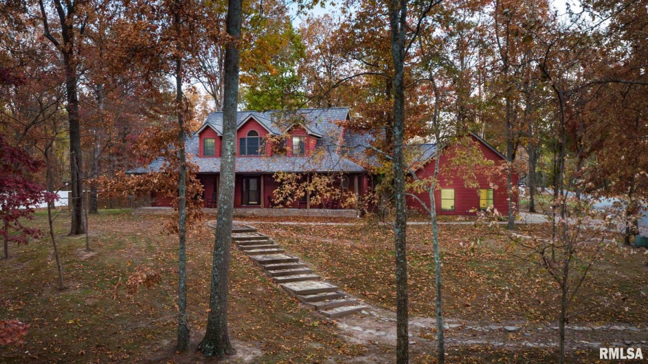 1901 Spring Garden Road, Marion, Illinois 62959, 4 Bedrooms Bedrooms, 0 ,3 BathroomsBathrooms,Residential,For Sale,Spring Garden,0,RMAQC4269668