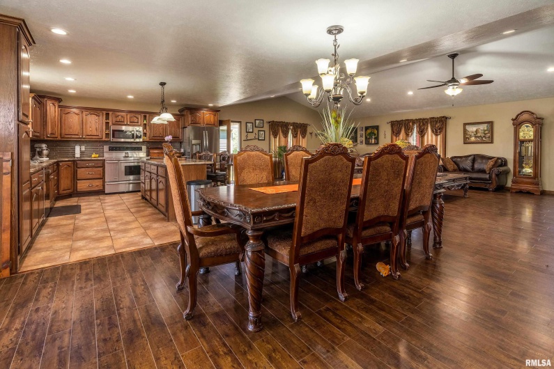 3860 BOYD Road, Anna, Illinois 62906, 4 Bedrooms Bedrooms, 0 ,2 BathroomsBathrooms,Residential,For Sale,BOYD,0,RMAEB459600