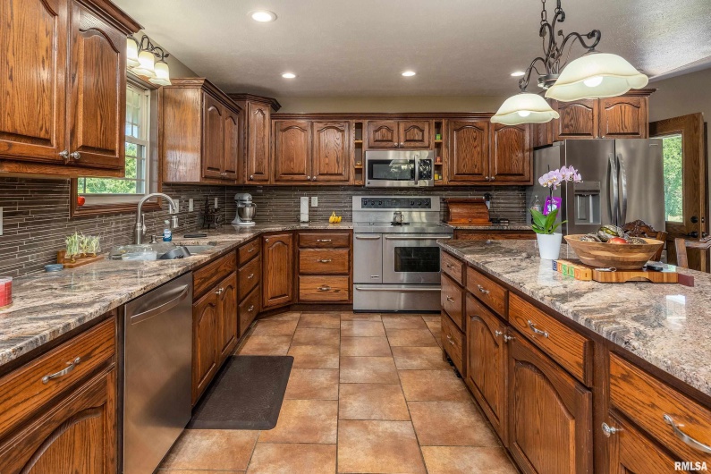 3860 BOYD Road, Anna, Illinois 62906, 4 Bedrooms Bedrooms, 0 ,2 BathroomsBathrooms,Residential,For Sale,BOYD,0,RMAEB459600