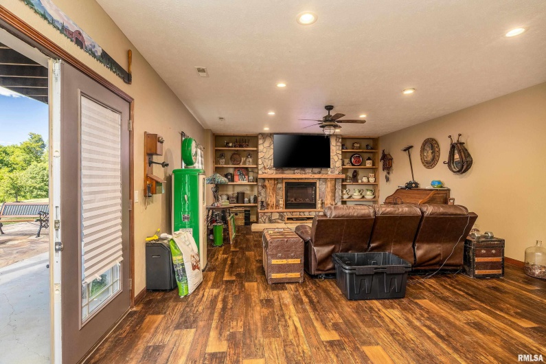 3860 BOYD Road, Anna, Illinois 62906, 4 Bedrooms Bedrooms, 0 ,2 BathroomsBathrooms,Residential,For Sale,BOYD,0,RMAEB459600