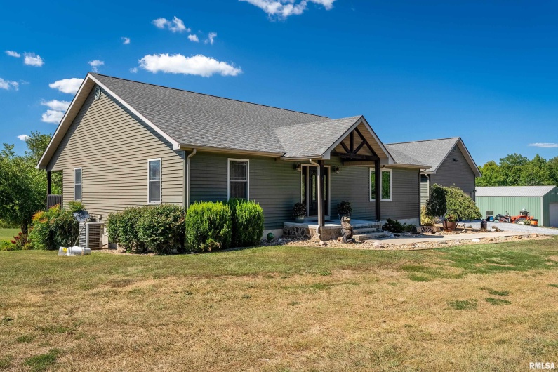 3860 BOYD Road, Anna, Illinois 62906, 4 Bedrooms Bedrooms, 0 ,2 BathroomsBathrooms,Residential,For Sale,BOYD,0,RMAEB459600