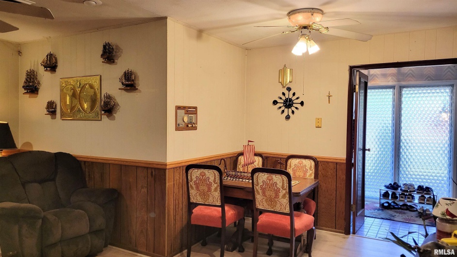 202 Westernaire Drive, Marion, Illinois 62959, 3 Bedrooms Bedrooms, 0 ,2 BathroomsBathrooms,Residential,For Sale,Westernaire,0,RMAEB460584