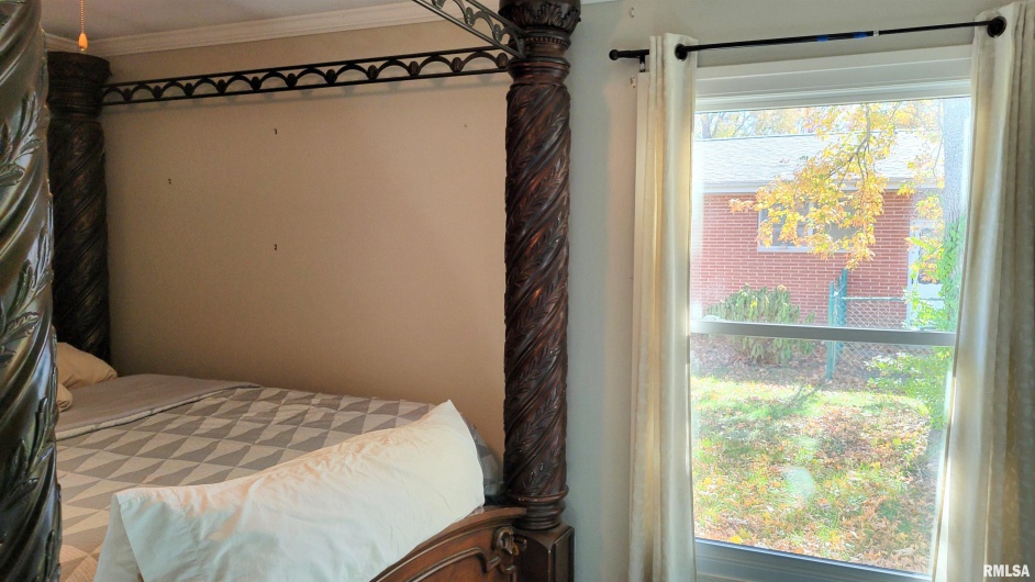 202 Westernaire Drive, Marion, Illinois 62959, 3 Bedrooms Bedrooms, 0 ,2 BathroomsBathrooms,Residential,For Sale,Westernaire,0,RMAEB460584