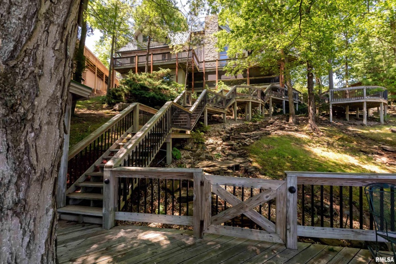 1165 Lake Shore Drive North Drive, Goreville, Illinois 62995, 4 Bedrooms Bedrooms, 0 ,3 BathroomsBathrooms,Residential,For Sale,Lake Shore Drive North,0,RMAEB460586