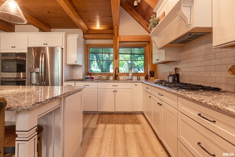 1165 Lake Shore Drive North Drive, Goreville, Illinois 62995, 4 Bedrooms Bedrooms, 0 ,3 BathroomsBathrooms,Residential,For Sale,Lake Shore Drive North,0,RMAEB460586