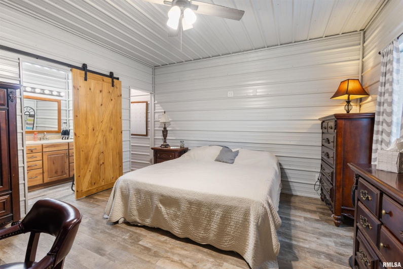 221 Gore Street, Goreville, Illinois 62939, 1 Bedroom Bedrooms, 0 ,1 BathroomBathrooms,Residential,For Sale,Gore,0,RMAEB460587