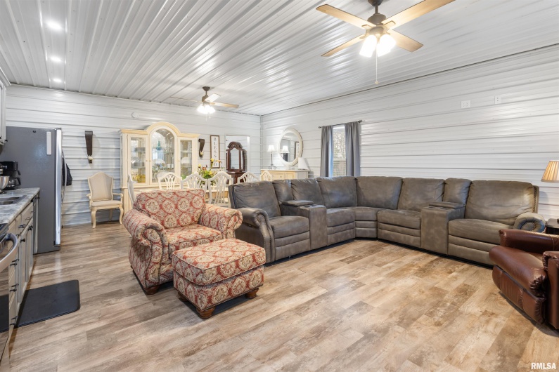 221 Gore Street, Goreville, Illinois 62939, 1 Bedroom Bedrooms, 0 ,1 BathroomBathrooms,Residential,For Sale,Gore,0,RMAEB460587