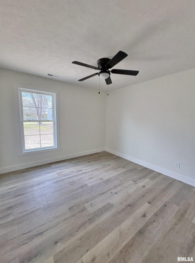 209 MADISON Street, Cambria, Illinois 62915, 3 Bedrooms Bedrooms, 0 ,2 BathroomsBathrooms,Residential,For Sale,MADISON,0,RMAEB460347