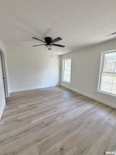 209 MADISON Street, Cambria, Illinois 62915, 3 Bedrooms Bedrooms, 0 ,2 BathroomsBathrooms,Residential,For Sale,MADISON,0,RMAEB460347