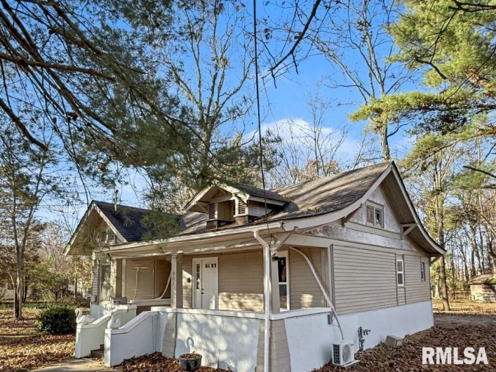 901 22ND Street, Herrin, Illinois 62948, 2 Bedrooms Bedrooms, 0 ,2 BathroomsBathrooms,Residential,For Sale,22ND,0,RMAQC4269688