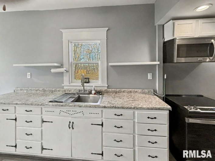 901 22ND Street, Herrin, Illinois 62948, 2 Bedrooms Bedrooms, 0 ,2 BathroomsBathrooms,Residential,For Sale,22ND,0,RMAQC4269688