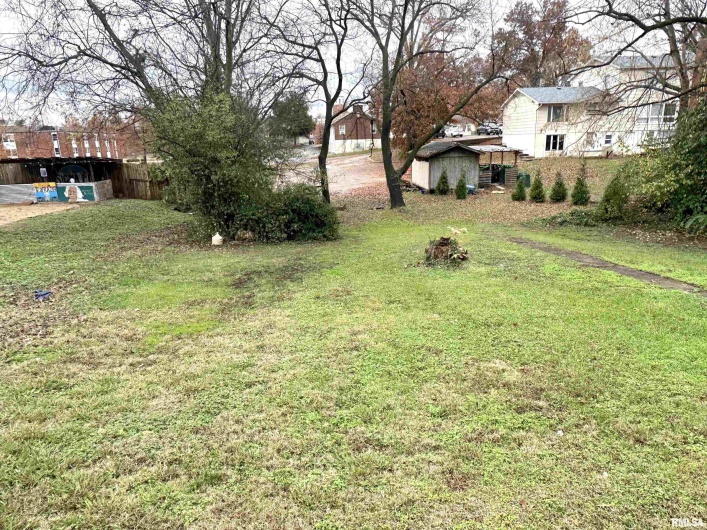 405 COLLEGE Street, Carbondale, Illinois 62901, 3 Bedrooms Bedrooms, 0 ,1 BathroomBathrooms,Residential,For Sale,COLLEGE,0,RMAEB460599