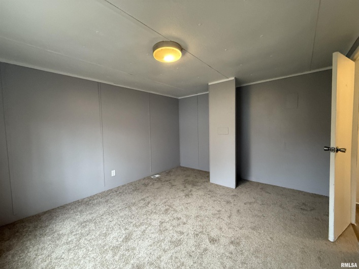 2520 NEW ERA Road, Carbondale, Illinois 62901, 2 Bedrooms Bedrooms, 0 ,2 BathroomsBathrooms,Manufactured In Park,For Sale,NEW ERA,0,RMAEB460600