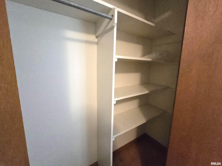 567 UNION GROVE Road, Carbondale, Illinois 62901, 3 Bedrooms Bedrooms, 0 ,3 BathroomsBathrooms,Residential,For Sale,UNION GROVE,0,RMAEB460605