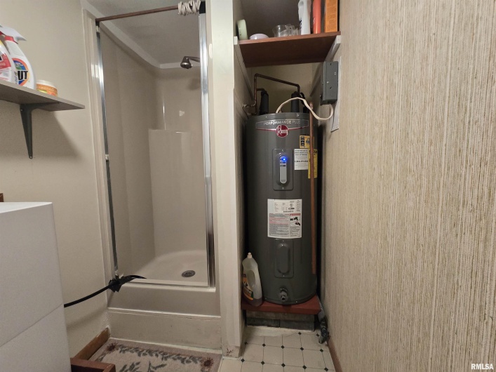 567 UNION GROVE Road, Carbondale, Illinois 62901, 3 Bedrooms Bedrooms, 0 ,3 BathroomsBathrooms,Residential,For Sale,UNION GROVE,0,RMAEB460605