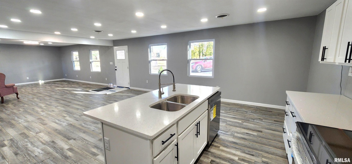 7306 Norris Drive, Marion, Illinois 62959, 3 Bedrooms Bedrooms, 0 ,2 BathroomsBathrooms,Residential,For Sale,Norris,0,RMAEB460609