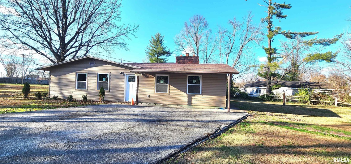 7306 Norris Drive, Marion, Illinois 62959, 3 Bedrooms Bedrooms, 0 ,2 BathroomsBathrooms,Residential,For Sale,Norris,0,RMAEB460609