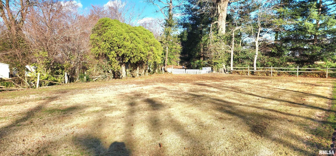 7306 Norris Drive, Marion, Illinois 62959, 3 Bedrooms Bedrooms, 0 ,2 BathroomsBathrooms,Residential,For Sale,Norris,0,RMAEB460609