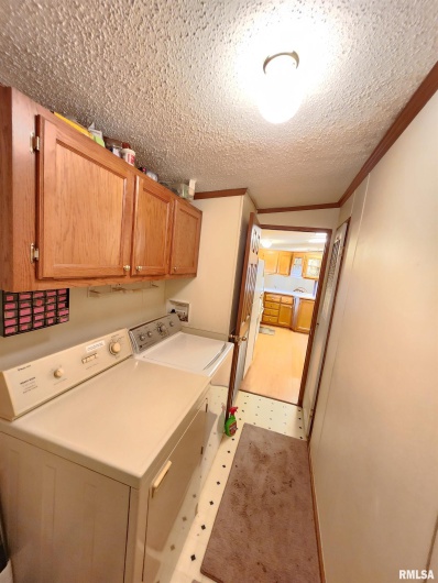 37 JANET Street, Murphysboro, Illinois 62966, 3 Bedrooms Bedrooms, 0 ,2 BathroomsBathrooms,Residential,For Sale,JANET,0,RMAEB460611