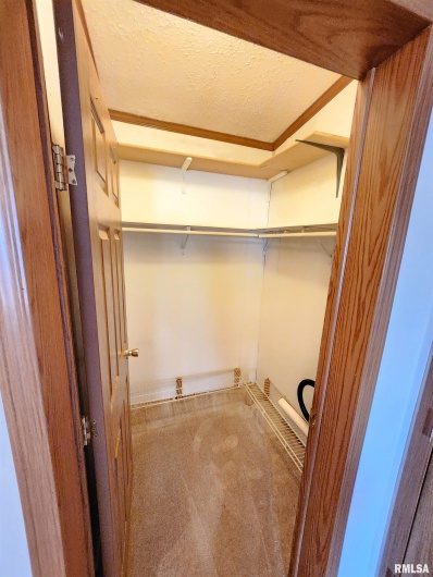 37 JANET Street, Murphysboro, Illinois 62966, 3 Bedrooms Bedrooms, 0 ,2 BathroomsBathrooms,Residential,For Sale,JANET,0,RMAEB460611