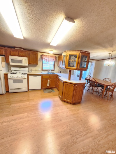 37 JANET Street, Murphysboro, Illinois 62966, 3 Bedrooms Bedrooms, 0 ,2 BathroomsBathrooms,Residential,For Sale,JANET,0,RMAEB460611