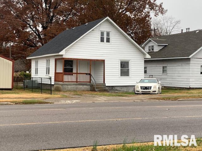 1109 PARK Avenue, Herrin, Illinois 62948, 3 Bedrooms Bedrooms, 0 ,2 BathroomsBathrooms,Residential,For Sale,PARK,0,RMAQC4269707